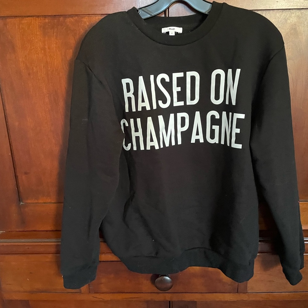 Champagne Holiday Sweatshirt M